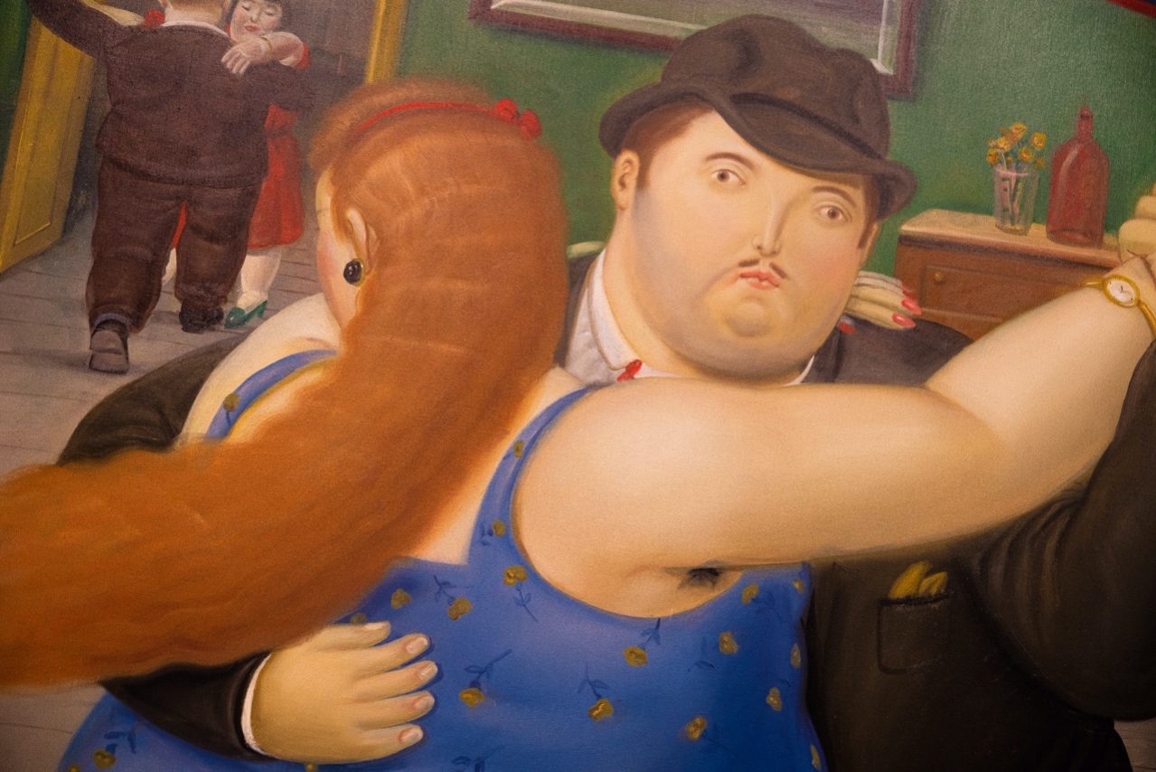 Lateral-Museo Botero-pareja bailando.jpeg